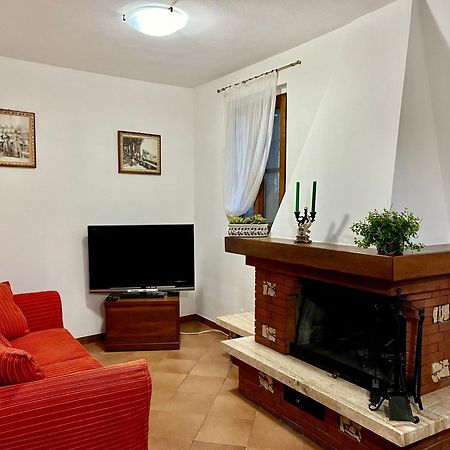 Appartamento Mirella In Centro Storico Casole dʼElsa Exteriör bild