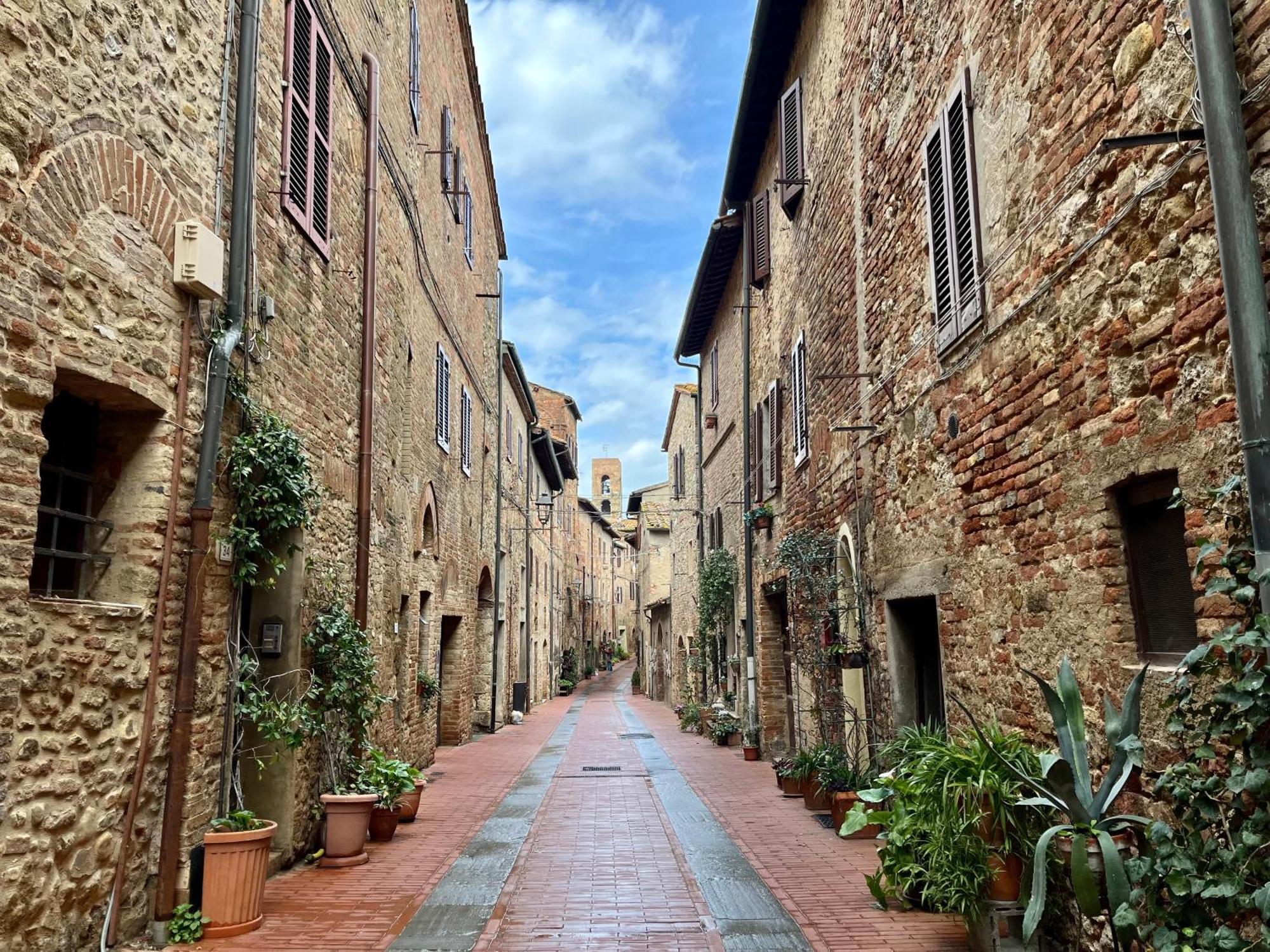 Appartamento Mirella In Centro Storico Casole dʼElsa Exteriör bild